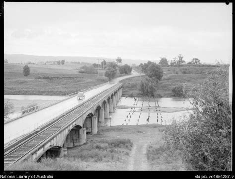 Hawkesbury River Bridge, Richmond. 1945 | Australia history, New south ...