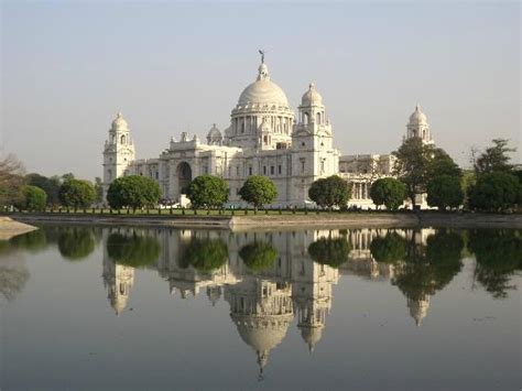 Victoria Memorial Kolkata Timings, Entry Fee, Garden and Light Sound Show