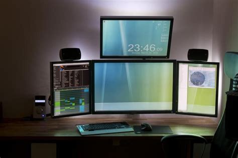 18 Really Amazing Computer Stations «TwistedSifter | Computer station, Computer setup, Computer
