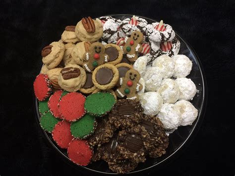 Christmas cookie tray. | Diy christmas cookies, Christmas cookies ...