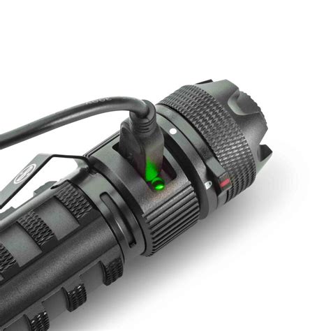 Pro 1000 Lumen Rechargeable Flashlight | Bushnell