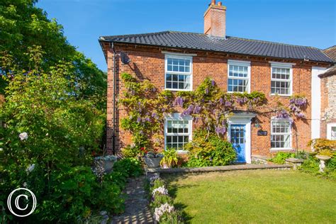 Ivy Farmhouse (1981) | Original Cottages