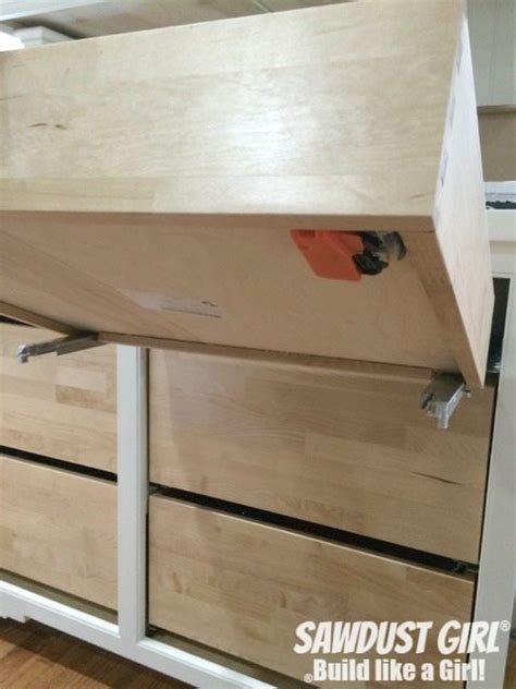 Installing Drawers with Blum Tandem plus Blumotion drawer slides ...