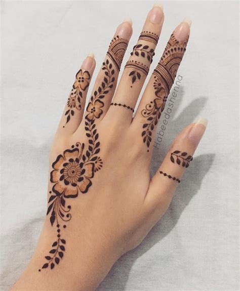 ‎حنايا Sarabeautyo نقش نقوش حنا حناء‎ on Instagram | Simple henna ...