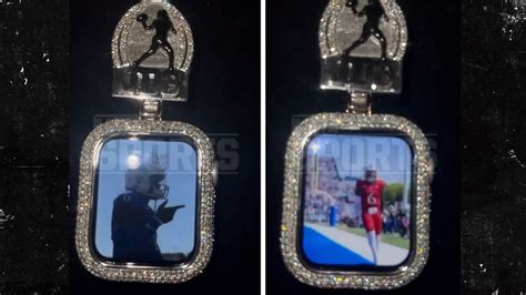 Close-Up Of Jalon Daniels Chain Showing Highlight Reel