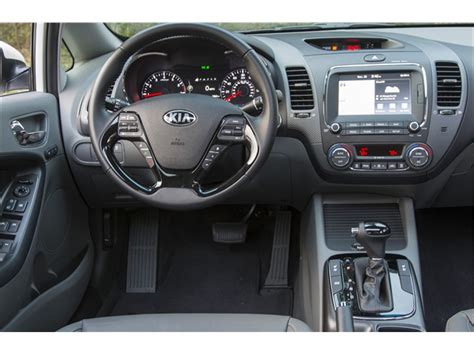 2017 Kia Forte: 150 Interior Photos | U.S. News