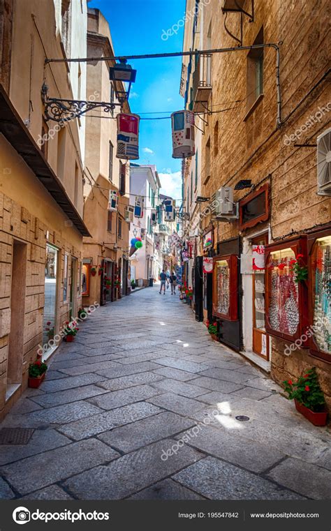 The beautiful alley of Alghero old city – Stock Editorial Photo © Replica73 #195547842