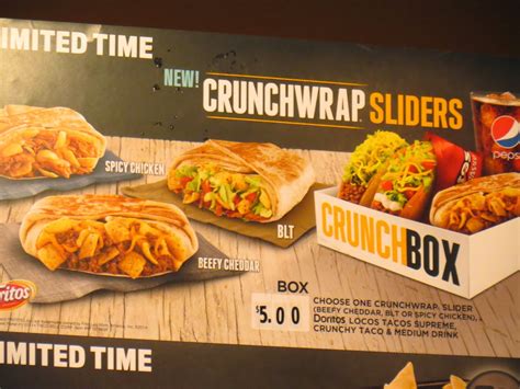 taco bell crunchwrap box