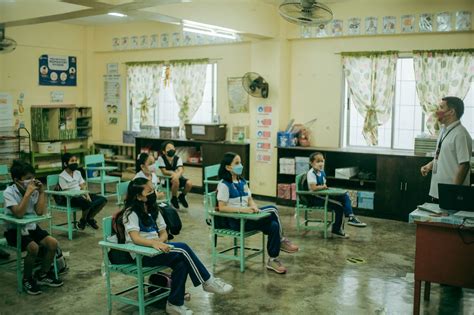 It’s safe to be in school | UNICEF Philippines