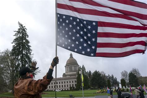 Fact Check: Was U.S. Flag at the Capitol Flown Upside Down? - Newsweek