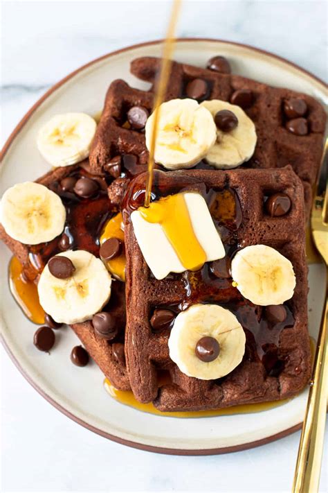 Gluten-Free Chocolate Banana Waffles - Lexi's Clean Kitchen