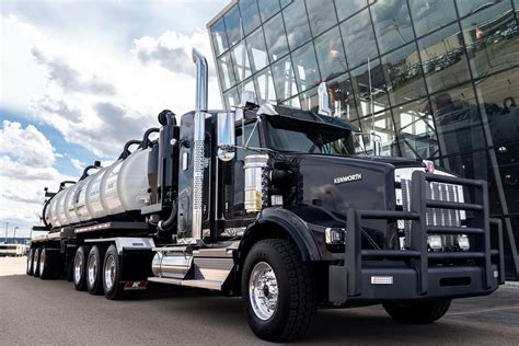 Kenworth T800 - Edmonton Kenworth