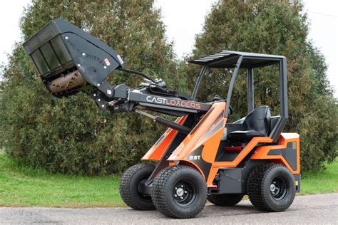 Cast Loaders 23T with Hydra Bucket | Outdoor power equipment, Riding lawnmower, It cast