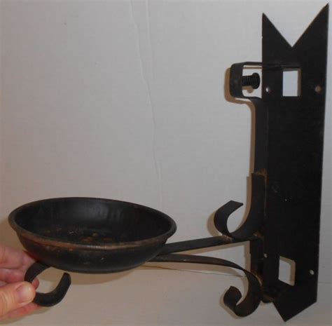 VINTAGE ANTIQUE WROUGHT IRON SWING WALL MOUNT for OIL LAMP CASTLE MEDIEVAL STYLE | Oil lamps ...