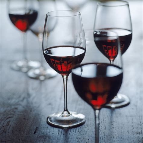 Calories in a 6-Ounce Glass of Merlot Wine | LIVESTRONG.COM