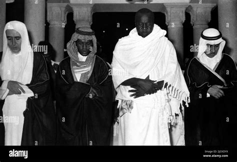 Uganda Idi Amin Praying At Makkah Saudi Arabia Black & White Stock Photo - Alamy