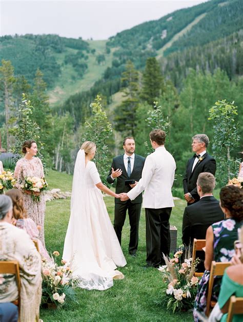 Beaver Creek wedding at Beano's Cabin. Aspen trees for altar. Aisle ...