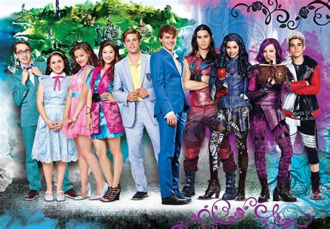 I am so excited for descendants 3! | Les descendants, Disney, Cruella d ...