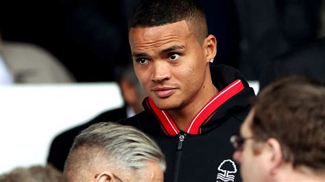 Tottenham midfielder Jermaine Jenas hopes to join QPR | Football News ...