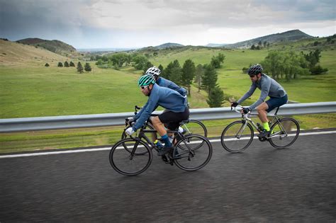 How to Build Your First Road Cycling Kit | GearJunkie