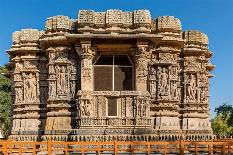 Explore Sacred Splendour: 10 Great Temples in Gujarat - Architectural ...