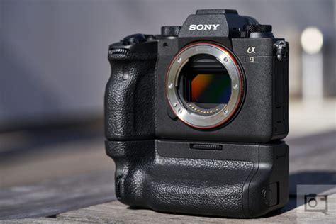 A 50MP Sensor Sony a9 Series Is Great, but a Pro Body Would Be Better