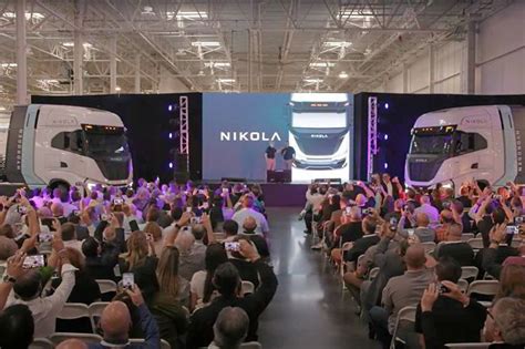 Nikola celebrates commercial launch of its first hydrogen truck — almost seven years after ...