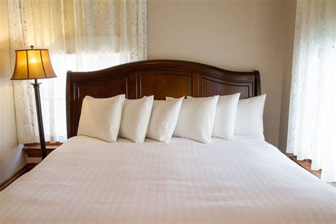 CAPTAIN WOHLT INN $126 ($̶1̶5̶5̶) - Updated 2022 Prices & B&B Reviews - Hermann, MO