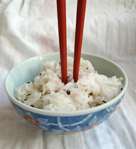 Your guide to better chopstick etiquette (mostly Japanese) | JustHungry