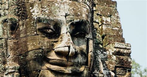 Bayon Temple Guide - The Smiling Faces of Angkor - Just Siem Reap