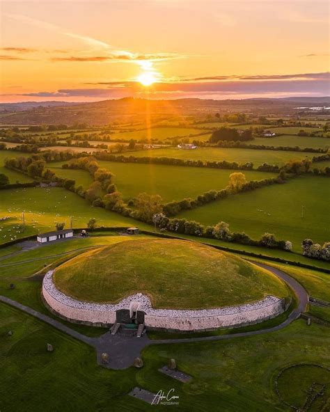 Newgrange is a 5,200 year old passage tomb located in the Boyne Valley in Ireland's Ancient East ...