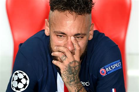 Neymar in tears as Bayern outclass PSG in Champions League final - CGTN