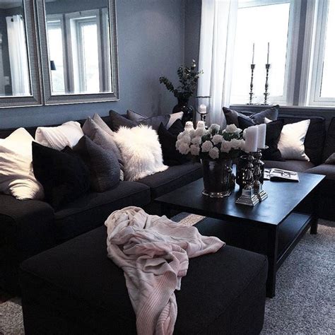 20+ Inspiring Black Living Room Ideas - SWEETYHOMEE