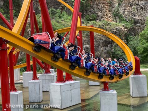 Wonder Woman Golden Lasso Coaster at Six Flags Fiesta Texas | Theme ...