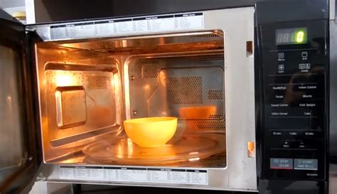 How to Clean Microwave with Stainless Steel Interior? [In-Depth Discussion] - We Home Deco