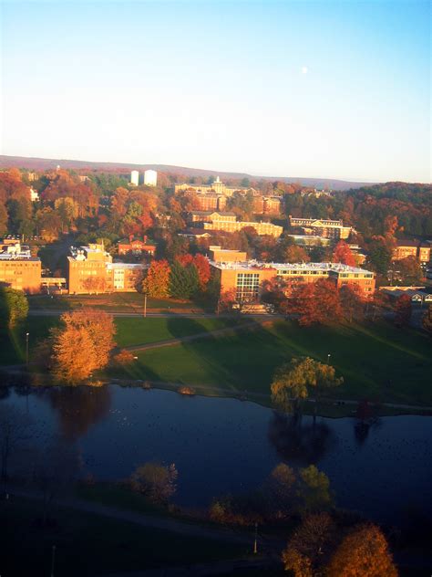 File:UMass Amherst Pond.jpg - Wikimedia Commons