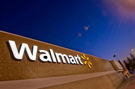 Walmart store hours: When does Walmart close on Christmas Eve for last-minute shopping ...