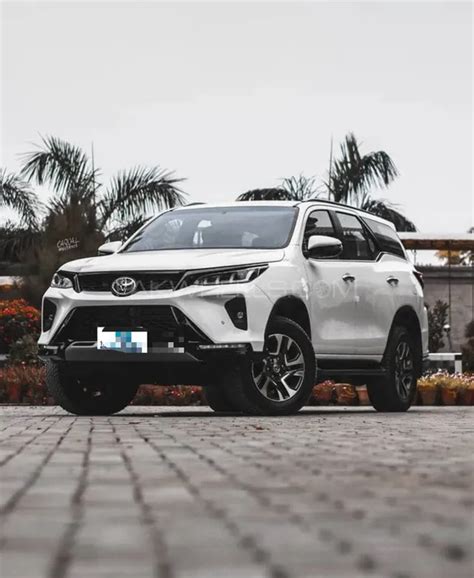 Toyota Fortuner Legender 2023 for sale in Karachi | PakWheels