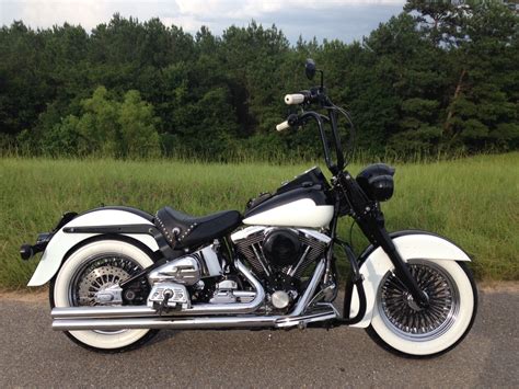 Harley Davidson Heritage Softail Custom | Best Motorcycle 2020