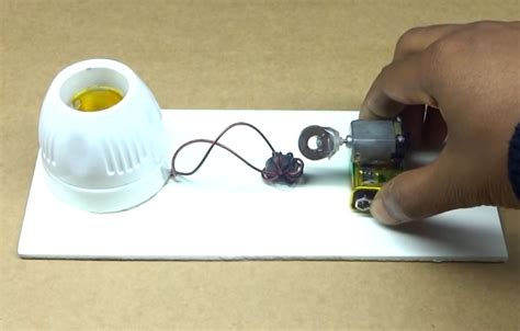 Building your own mini energy generator with magnets