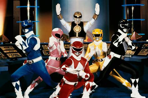 Power Rangers: first official photo reveals the new team | The Independent