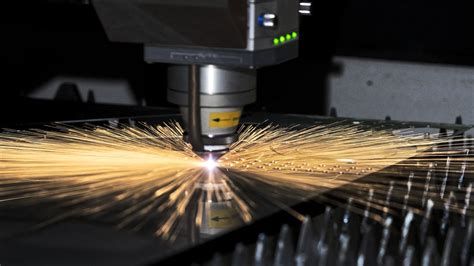 Revolutionizing Fabrication with Fiber Laser Cutting - Flash Splash