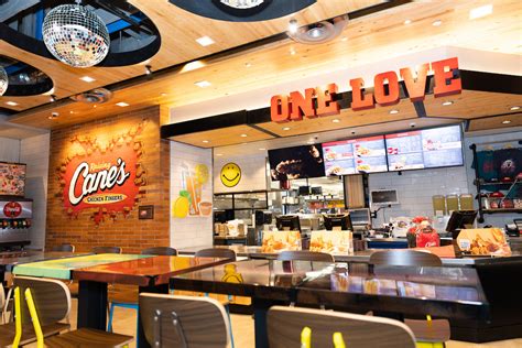 Chicken finger chain Raising Cane’s plans at least 10 metro Atlanta locations | What Now Atlanta