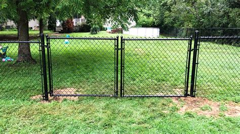 4 Best Chain Link Fence Gate Styles