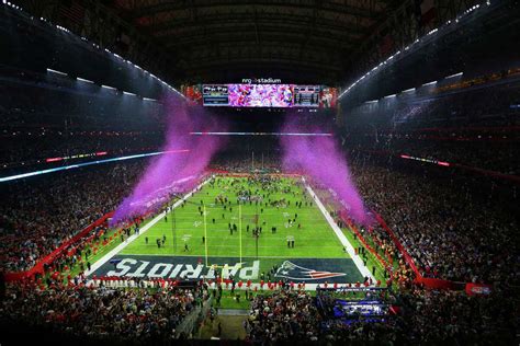 NRG Stadium roof closed for Super Bowl 51