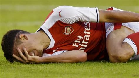 Gabriel: Arsenal defender out for up to eight weeks with ankle injury - BBC Sport