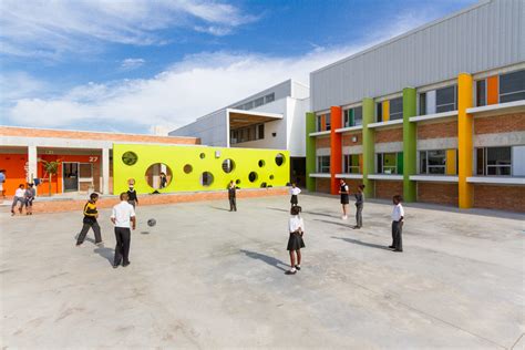 Heideveld Primary School / Meyer and Associates