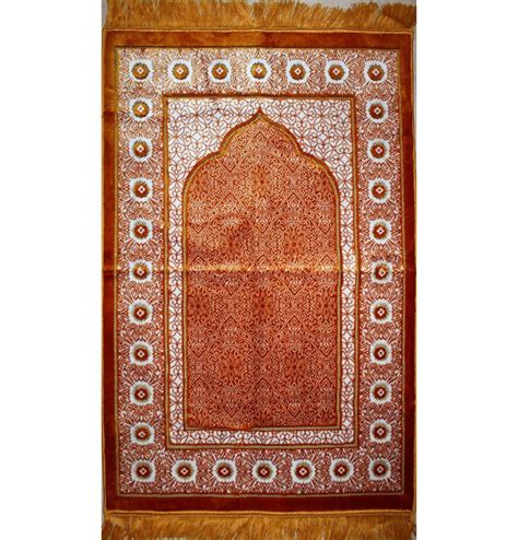 Plush Ipek Islamic Prayer Rug Gold Floral | Prayer rug, Rugs, Islamic prayer