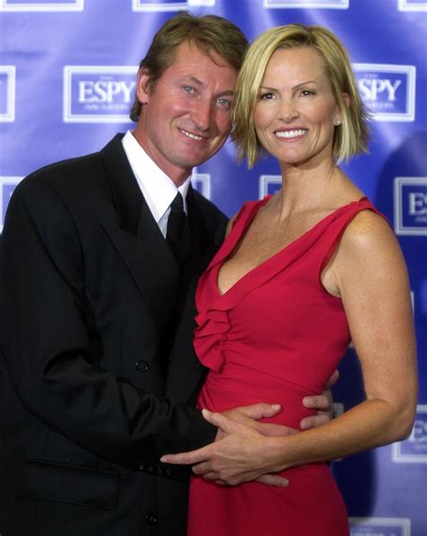 Pics Photos - Wayne Gretzky Janet Jones Gretzky Photo