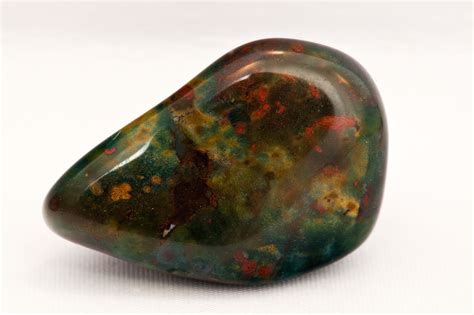 Bloodstone Meaning and Use in Feng Shui